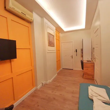 ホテル Neva House Taksim *