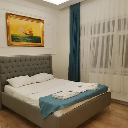 Neva House Taksim 酒店 *